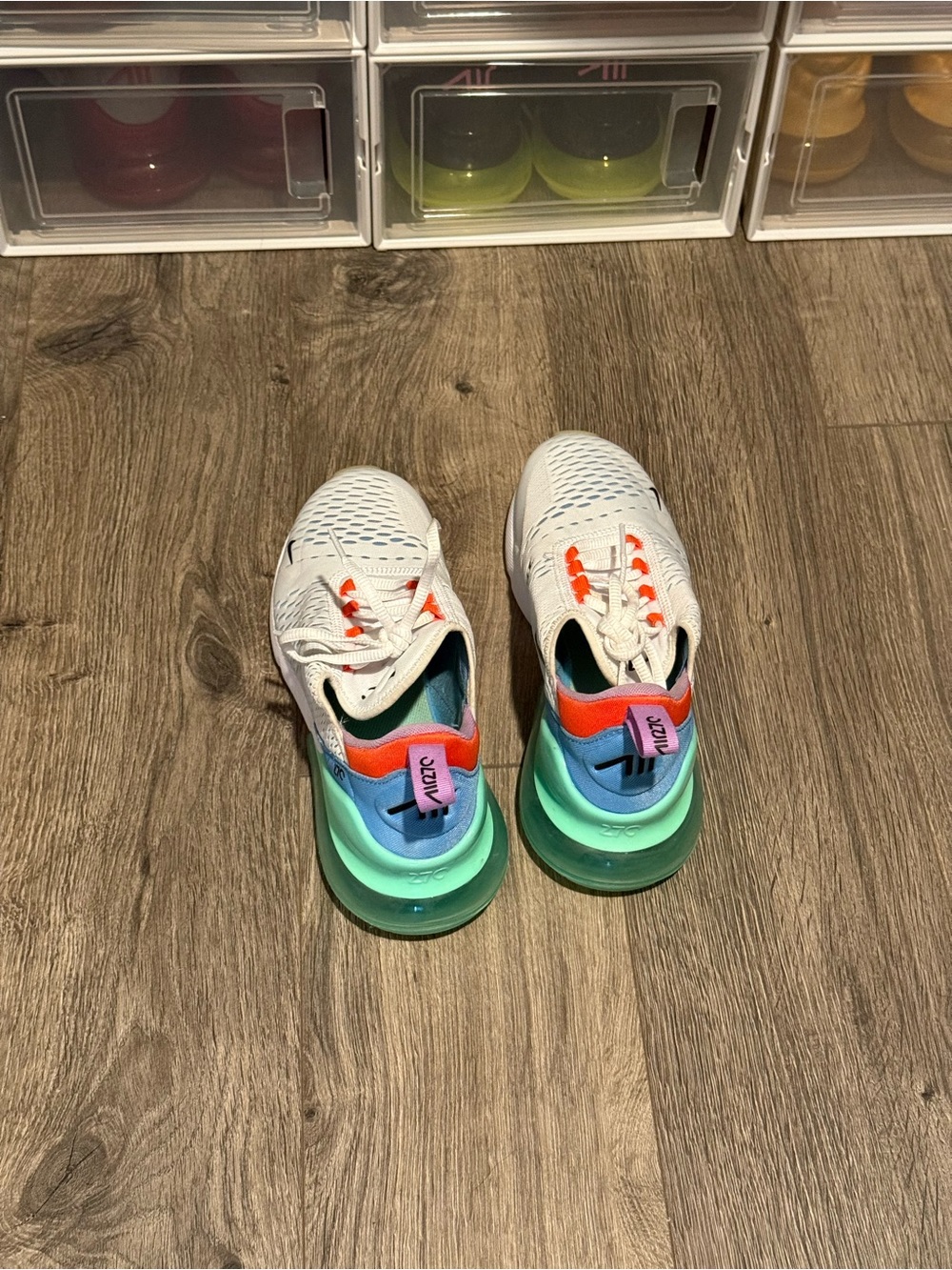 Nike women’s Air Max 270 White Teal Multicolor Casual Sneakers - Picture 2 of 5